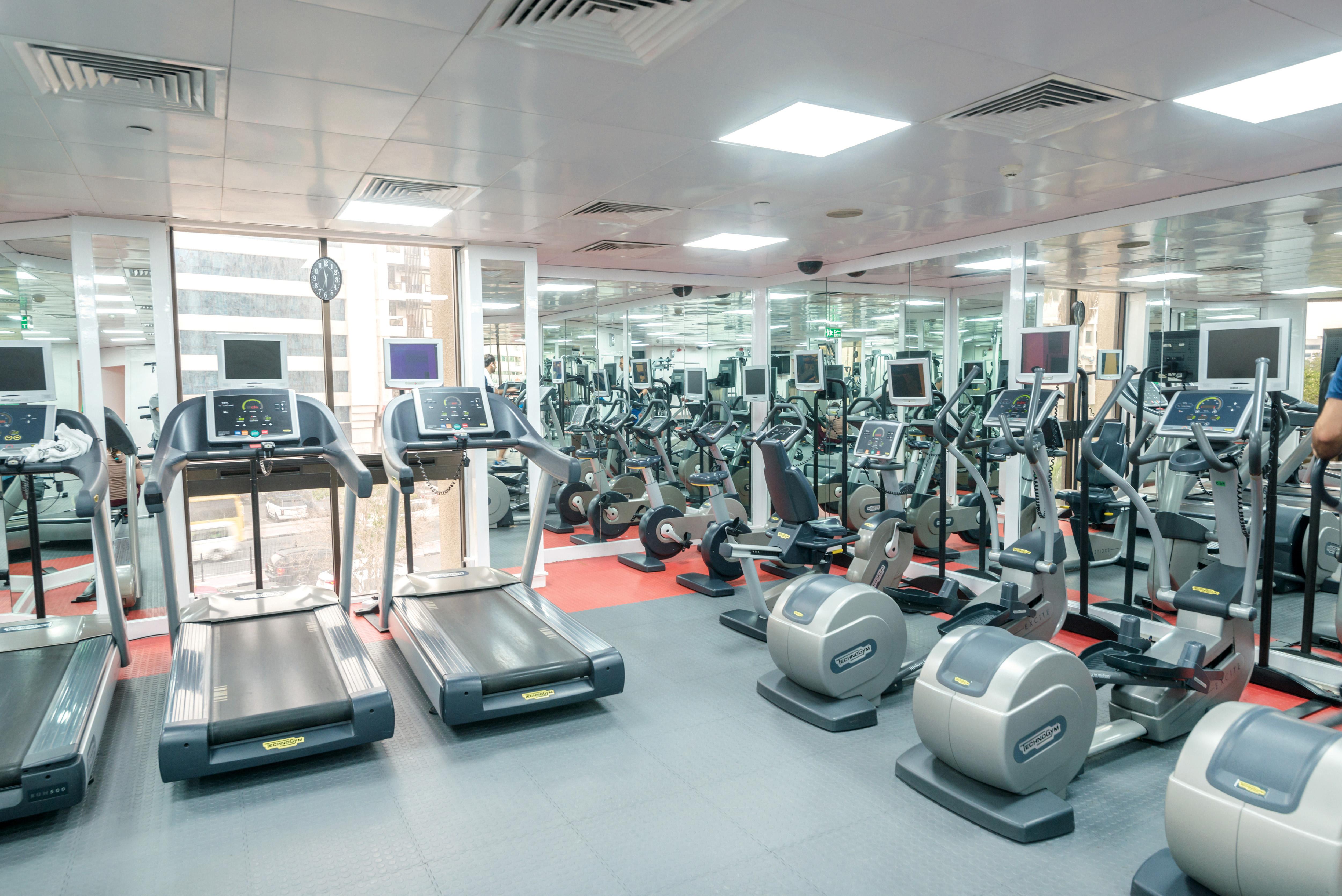 Radisson Blu Hotel, Dubai Deira Creek Esterno foto The gym at the University of Nottingham