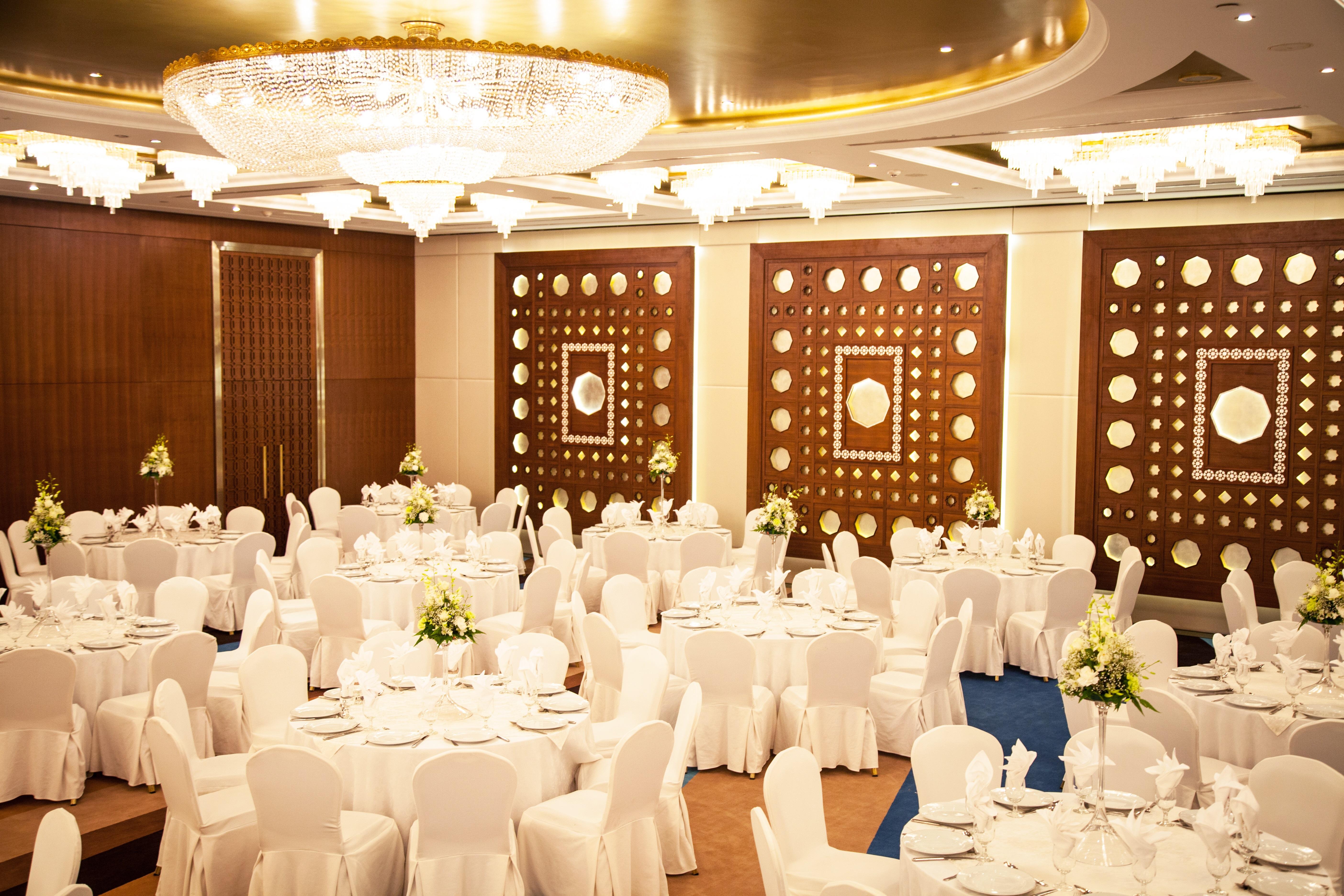 Radisson Blu Hotel, Dubai Deira Creek Esterno foto The ballroom